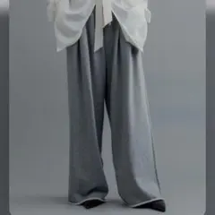 グレー ジョガーパンツ