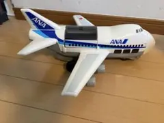 トミカ　カーゴジェット　ANAのサムネイル