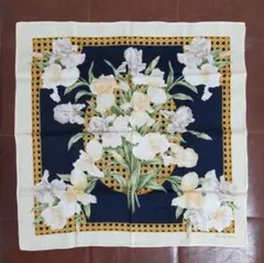 Christian Dior　大判ハンカチ　中古