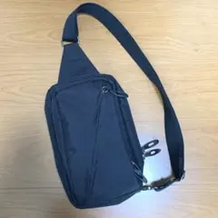 Functional ボディバッグ ブラック