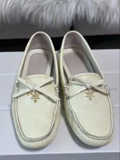 【PRADA】ドライビングシューズ　アイボリー