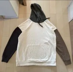 未使用タグなし★パーカー　Ｌ