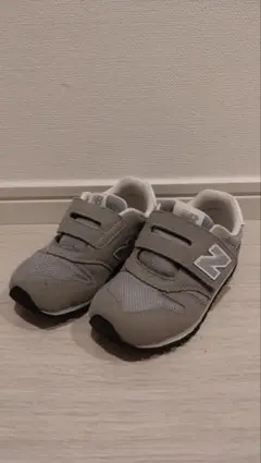 new balance 373 グレー スニーカー　ニューバランス