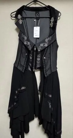 OzzonJapan Pirates Rose ベストスカート - メルカリ