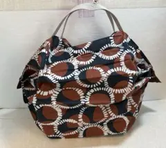 Item thumbnail for item 6096f464-8591-4b8d-9337-671272ad26c1