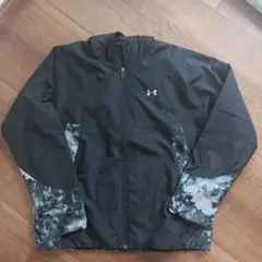 Under Armour フード付きウィンドブレーカー XL