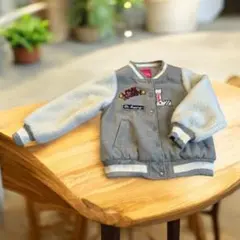 キッズ　スタジャン　130㎝　春物　ジャンパー　子供上着　グレー　子供服