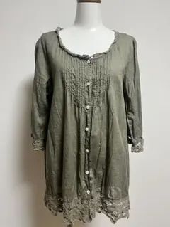 オリーブグリーン 五分袖シャツ