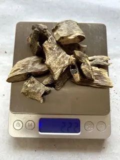 沈香 赤泥シャム刻み○10g ベトナム産 - メルカリ