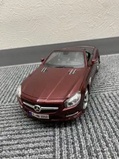 MAISTO MercedesSL500コンバーチブル 1/18のサムネイル