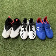 NIKE サッカーシューズ 3足セット - メルカリ