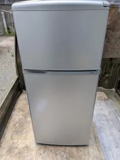 AQUA AQR-111F 2ドア冷蔵庫 本体のサムネイル