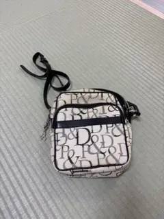 P&D ピンキー＆ダイアン ロゴプリント ショルダーバッグのサムネイル