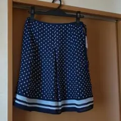 grove  タグ付き未着用ドット柄フレアースカート