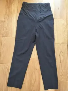 ユニクロ マタニティパンツ ネイビー M