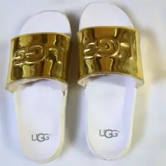 UGG ゴールド スライドサンダル