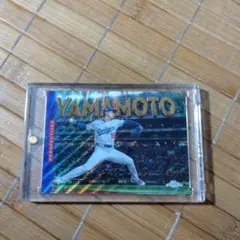 Topps Chrome 山本由伸 Perspectives 75枚限定