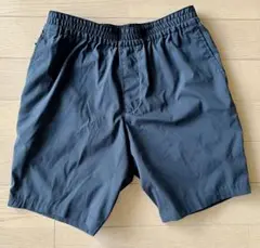 ほぼ未使用　アバハウス　黒のポリエステルハーフパンツ