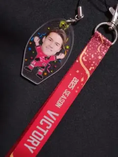 ヴィッセル神戸　24 酒井高徳　勝利時限定プレイヤーボンフィンストラップ