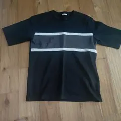 GU バイカラー クルーネック Tシャツ ブラック Mサイズのサムネイル