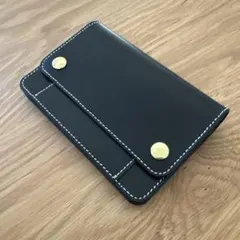 お札に折り目がつかない！ ミドルトラッカーウォレット　栃木レザーブラック