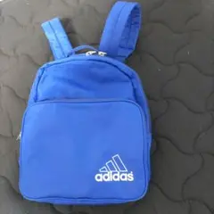 アディダス　リュックサック　子ども用