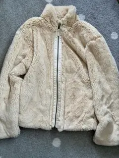 パタゴニア ボアジャケット キッズ　XXL ベージュ　フェイクファー