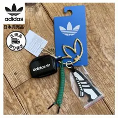 ブルボンキーホルダー adidas アディダス - メルカリ