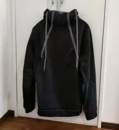 長袖フード付きハイネックパーカー黒