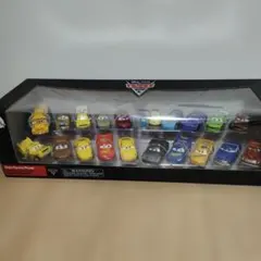 新品未開封　ディズニー ピクサー カーズ3 メガフィギュア プレイセット