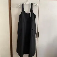 GU ユーティリティジャンパースカート