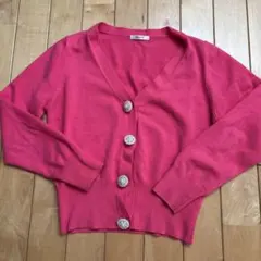 ジェンヌ jenne ピンクニット　ビックボタンのサムネイル
