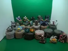 ドラクエボトルキャップフィギュア 9体セット - メルカリ