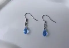 クリスタルアクアマリン、ドロップ型ピアス