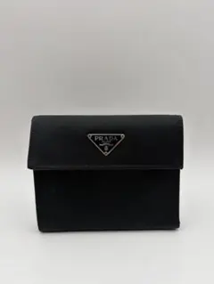 PRADA 三つ折り財布 ブラック　ロゴ　ナイロンのサムネイル