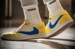 Nike travis scott canary