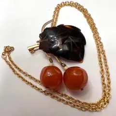 A38 琥珀★サクランボのネックレス