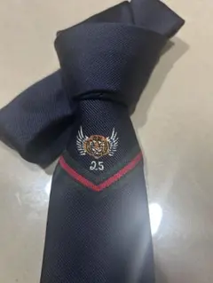 GUCCI トラ刺繍 ブラックネクタイ 148 cm ✨ GUCCI ✨ グッチ ネクタイ 虎 トラ 刺繍 ブラック 黒 シルク