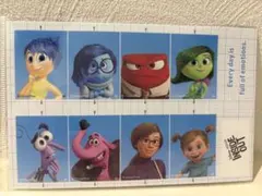 ピクサーの世界展限定 証明写真風ステッカー - メルカリ