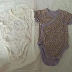 ユニクロ 半袖肌着 60cm 2枚セット　ボディースーツ　前開き