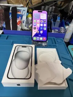 iPhone 15 256GB バッテリー100%