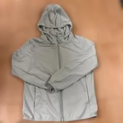 UNIQLO エアリズムUVカットパーカー　120cm