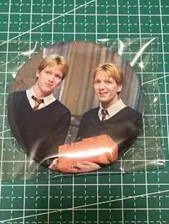 ジョージ フレッド ハリーポッター Harry Potter スクエア 缶バッジ ハリーポッター スクエア缶バッジ フレッド ジョージ