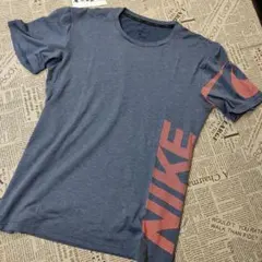 NIKE　ナイキ　トレーニングウェア　ランニングウェア　カットソー