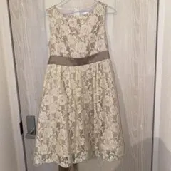 キャサリンコテージ　ベージュ　ドレスワンピース