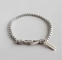 Item thumbnail for item ee556236-00a4-42c0-8c37-3728e58bcfac