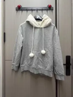 ボアフード付きグレーパーカー