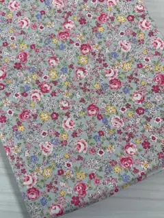 （在庫1点のみ）生地　花柄　バラ柄　シーチング　2mカット