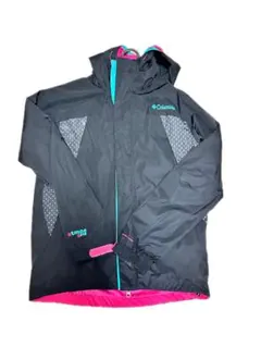 atmosコラボ　Columbia マウンテンパーカー 黒/ピンク