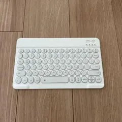 ホワイト Bluetoothキーボード 英語配列
